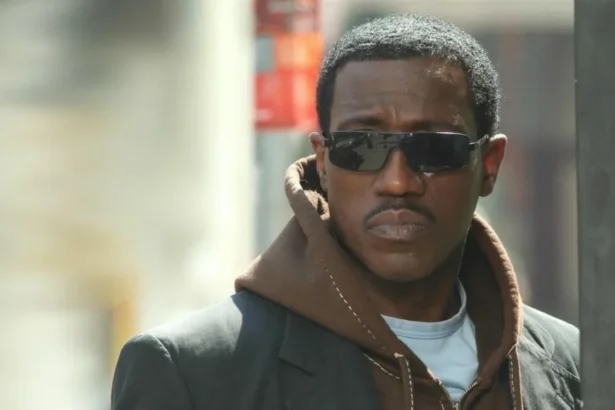 Wesley Snipes em trecho do filme O Agente, exibido pela Tela Máxima