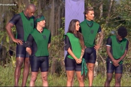 Vestidos de roupas verdes com preto, Fabio, Nakagima, Ste, Bruno e Kaik.