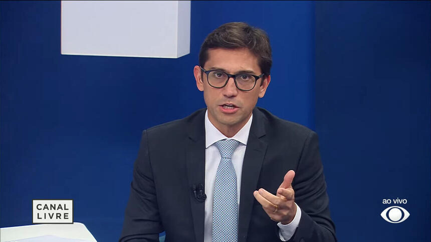 Rodolfo Schneider na bancada do Canal Livre, na Band