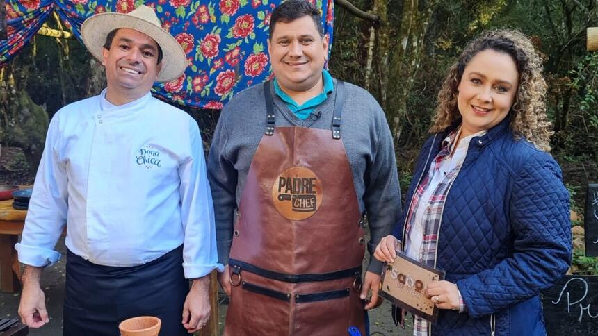 Padre Chef Evandro e Letícia Andrade durante gravação do Sabor de Vida, da TV Aparecida