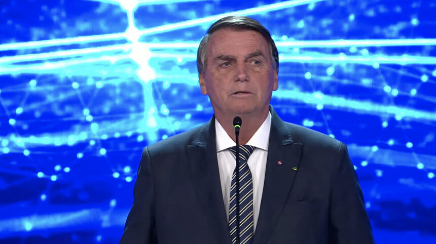 Bolsonaro em trecho de sua participação no debate da Band