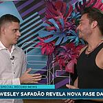 Repórter da Record News conversa com Wesley Safadão