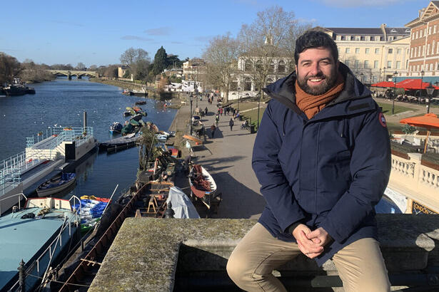 Rodrigo Carvalho em trecho do Globo Repórter direto de Londres