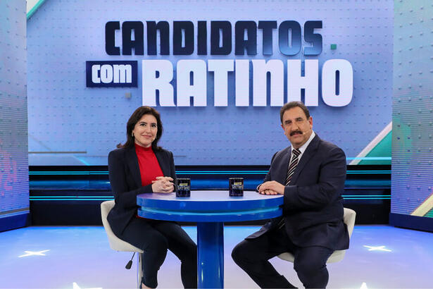 Simone Tebet ao lado de Ratinho, em trecho do Candidatos com Ratinho