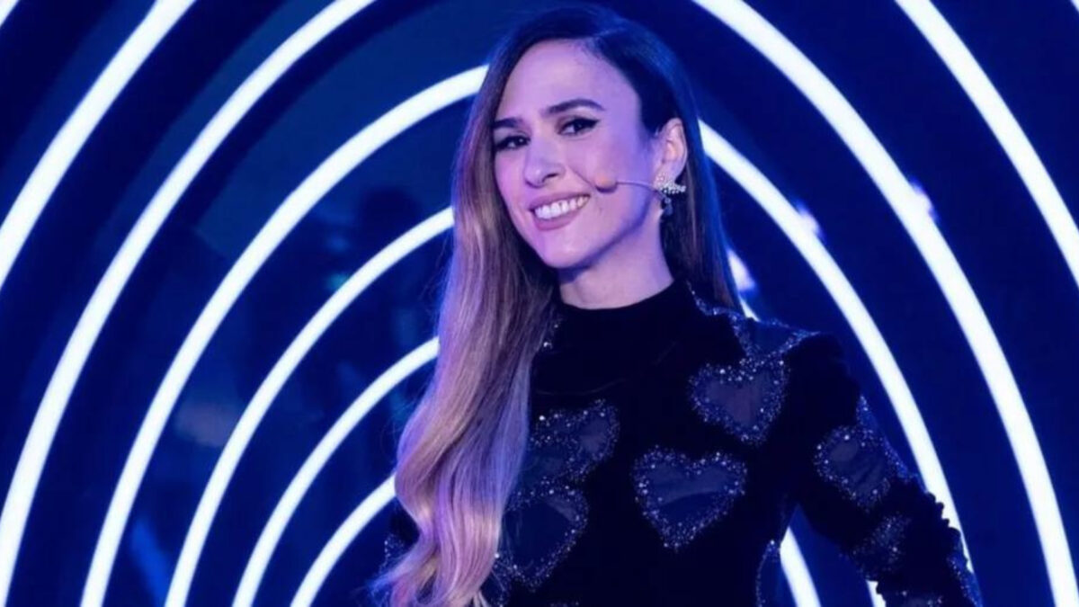 Tatá Werneck sorridente