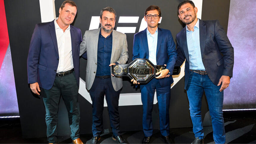 Eduardo Galetti, vice-presidente sênior do UFC; Denis Gavazzi, diretor de Esportes do Grupo Bandeirantes; Rodolfo Schneider, diretor nacional de Conteúdo do Grupo Bandeirantes e Rodrigo Minotauro