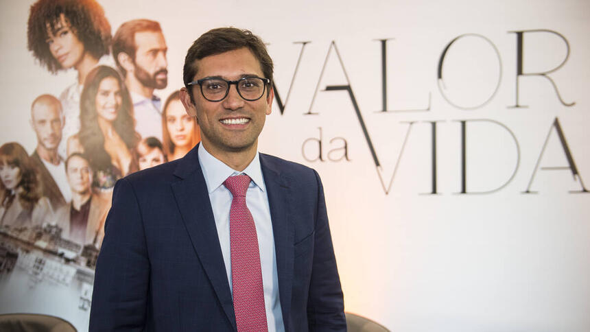 Rodolfo Schneider em foto posada, durante a coletiva de Valor da Viva