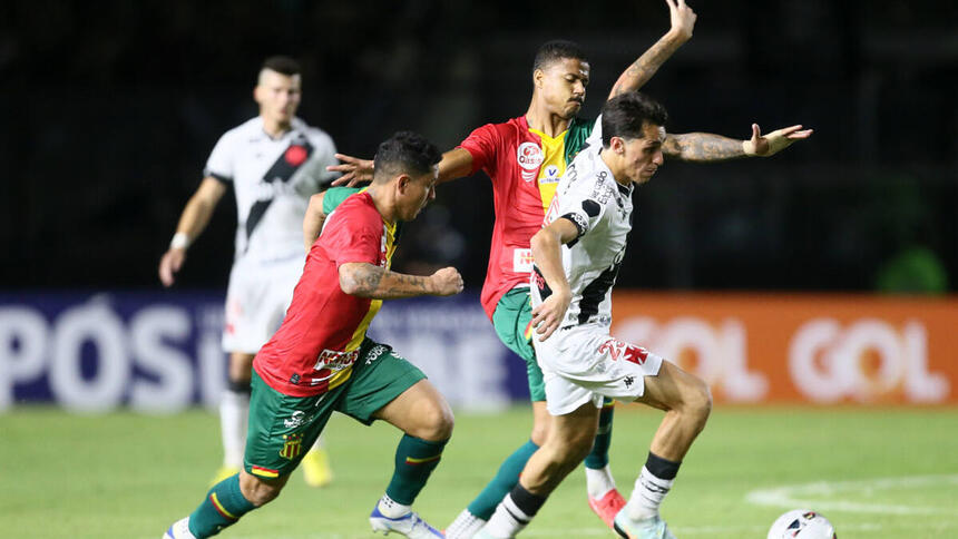 Trecho do jogo entre Vasco e Sampaio Correa pela Série B