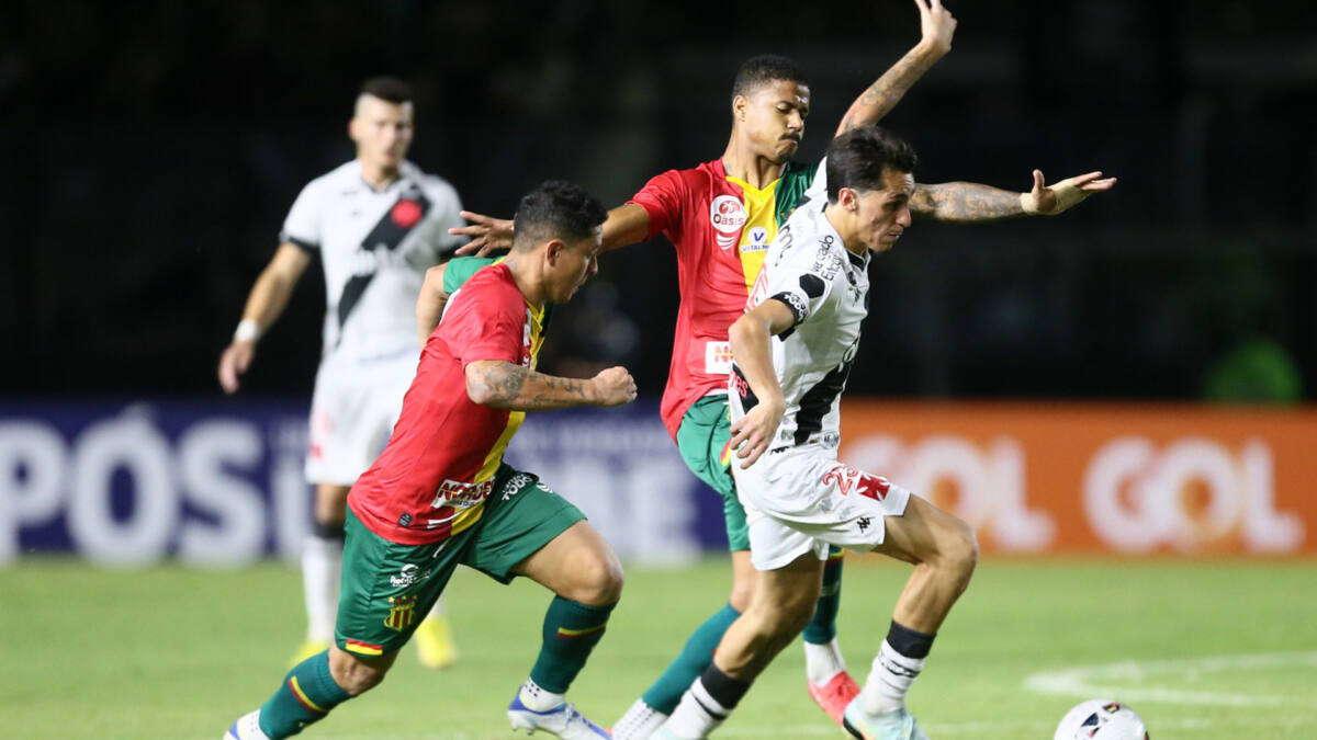 Trecho do jogo entre Vasco e Sampaio Correa pela Série B