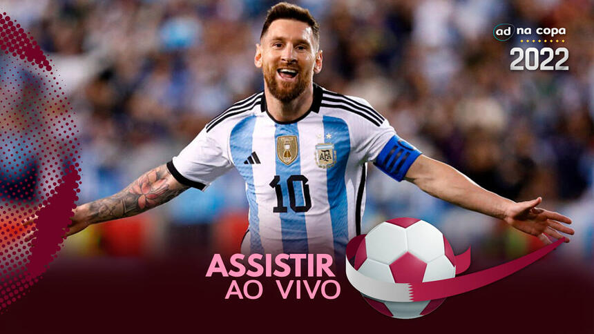 Jogador Messi, de braços abertos com a camisa da Argentina, na arte onde assistir ao jogo Argentina x Arábia Saudita