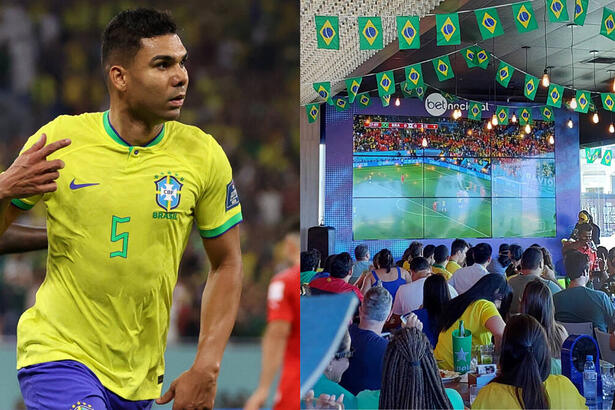 Casemiro, comemrando gol com a camisa da Seleção Brasileiro, em montagem com torcedores assistindo o jogo pela TV Globo em telão montado no restaurante Seu Boteco, no Recife antigo