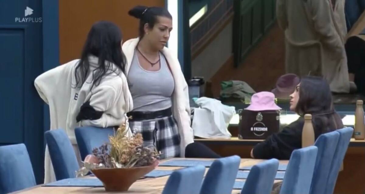 Moranguinho, Bia e Pétala na mesa de A Fazenda 14.