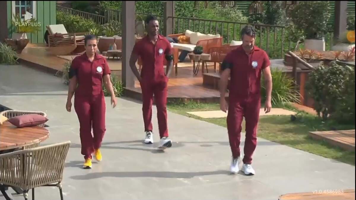 Moranguinho, Pelé e Iran Malfitano saem da sede e caminham para fazer a Prova de Fogo em A Fazenda 14