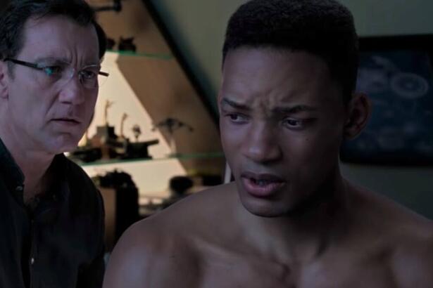 Will Smith, sem camisa, em trecho do filme Projeto Gemini, exibido pela TV Globo no Campeões de Bilheteria