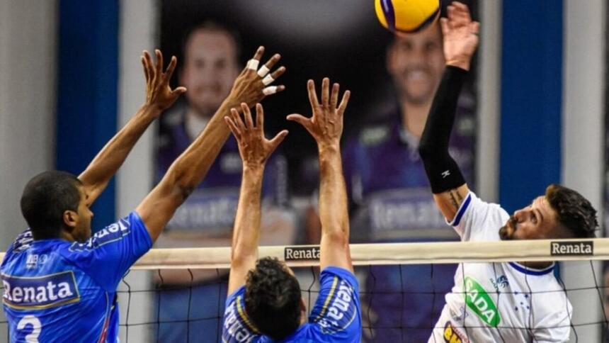 Trecho de um jogo de vôlei entre Cruzeiro e Campinas, na rede de disputa