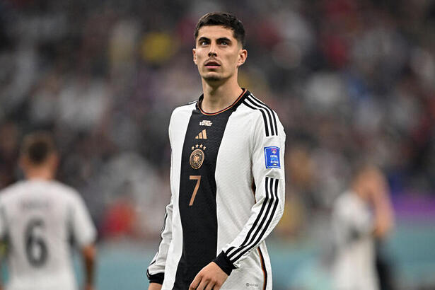 Jogador Havertz, com a camisa da Alemanha, em trecho do jogo entre Costa Rica e Alemanha