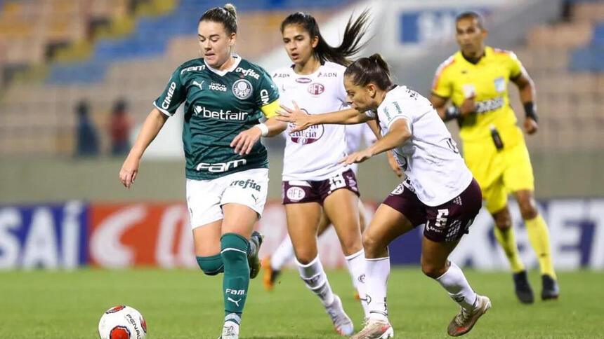 Trecho da partida entre Palmeiras e Ferroviária pelo Paulistão Feminino