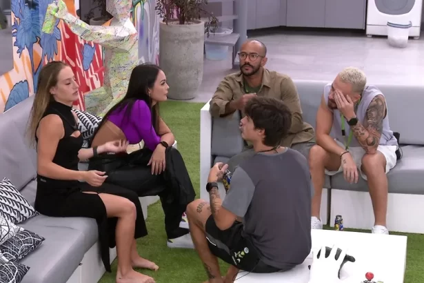 Bruna Larissa Gabriel Fred Ricardo na varanda BBB 23