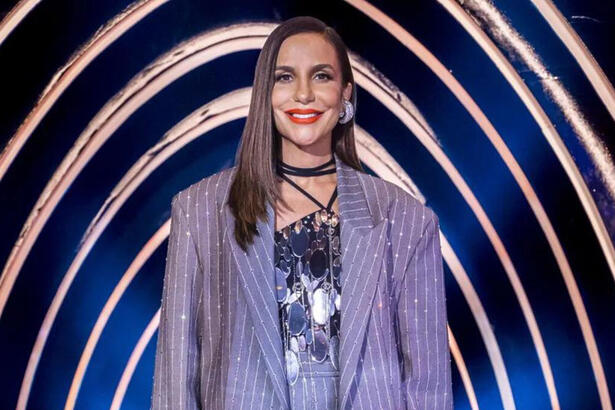 Ivete Sangalo no palco do The Masked Singer Brasil