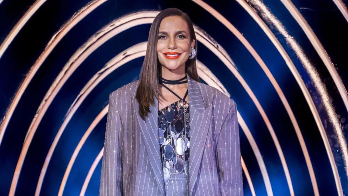 Ivete Sangalo no palco do The Masked Singer Brasil