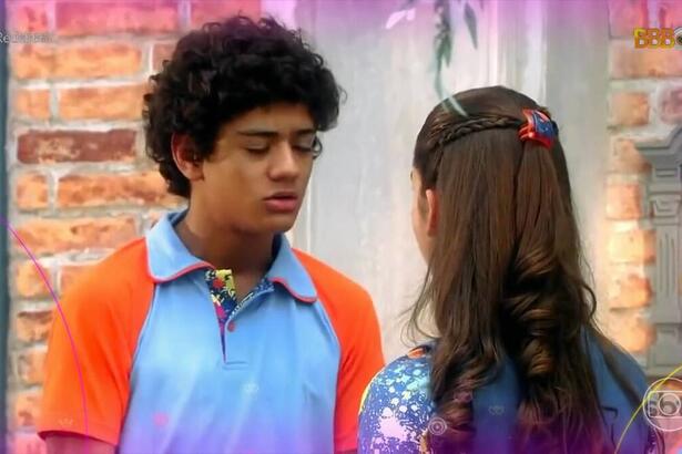 Gabriel Santana em cena de Chiquititas que passou na estreia do BBB 23