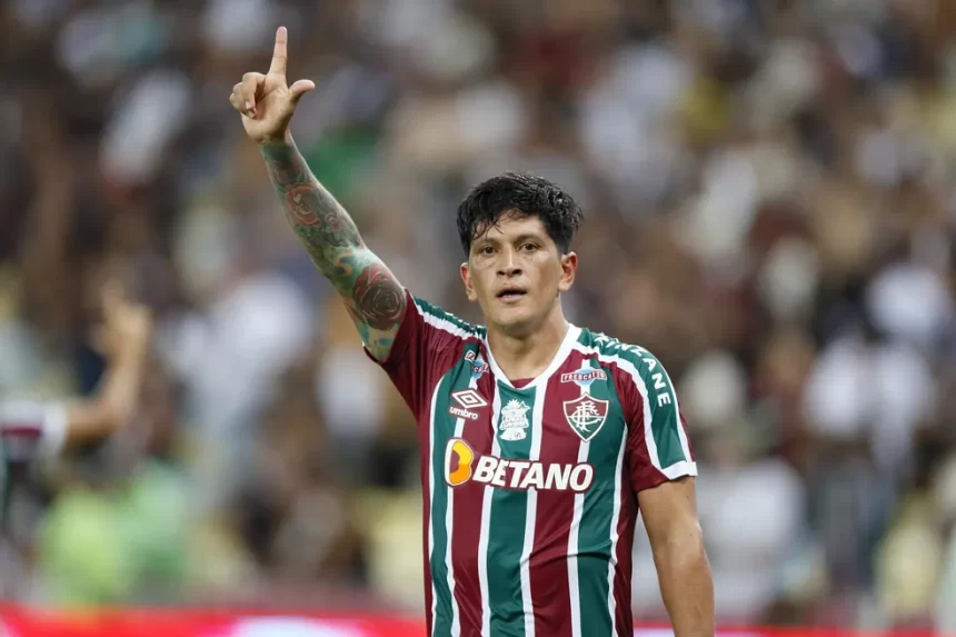 Germán Cano em jogo do Fluminense no Cariocão 2023 que rendeu alta audiência para a Band neste domingo (12)