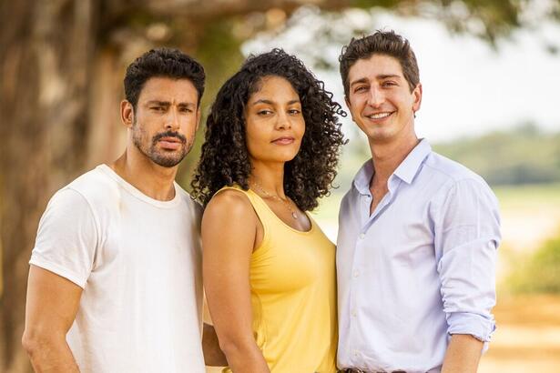 TV Globo começou gravações de Terra e Paixão com Cauã Reymond, Barbara Reis e Johnny Massaro