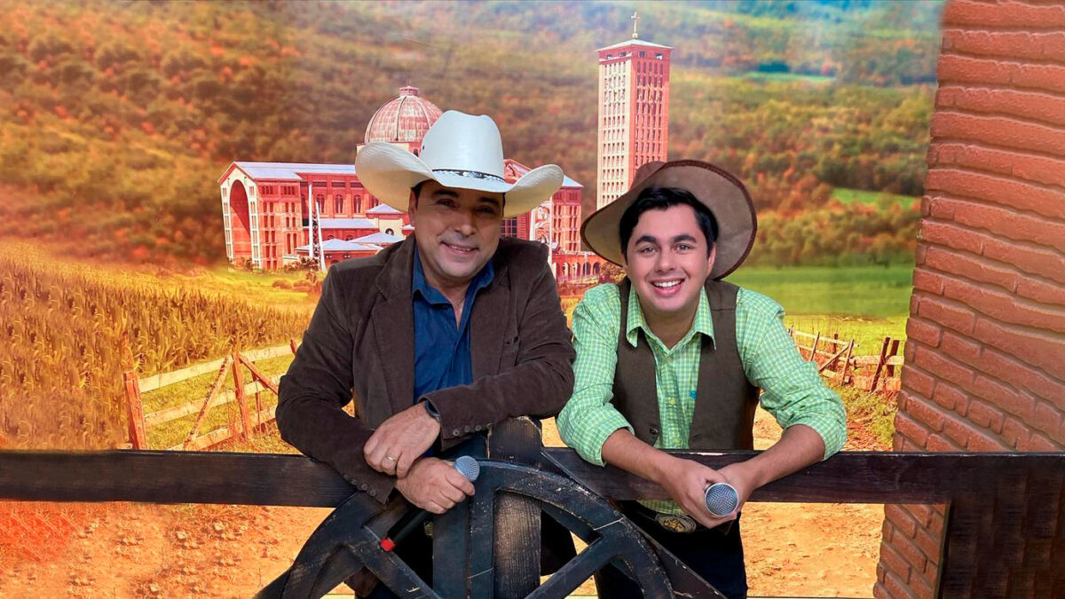 Kleber e menino da porteira apresentam o Terra da Padroeira deste domingo (26)