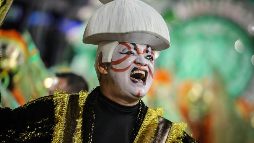 Trecho do desfile da Mocidade Alegre no Carnaval 2023, em São Paulo