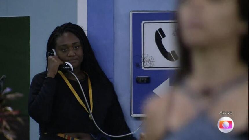 Sarah Aline atendeu Big Fone no BBB 23 neste sábado (25)