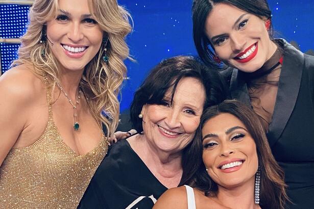 Letícia Lima, Juliana Paes, Déa Lúcia e Lívia Andrade nos estúdios do Domingão