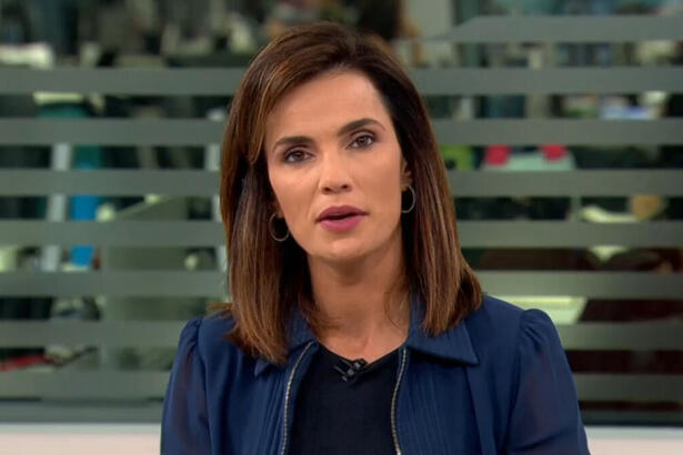 Clarissa Góes nos estúdios do Bom Dia PE, na Globo Pernambuco