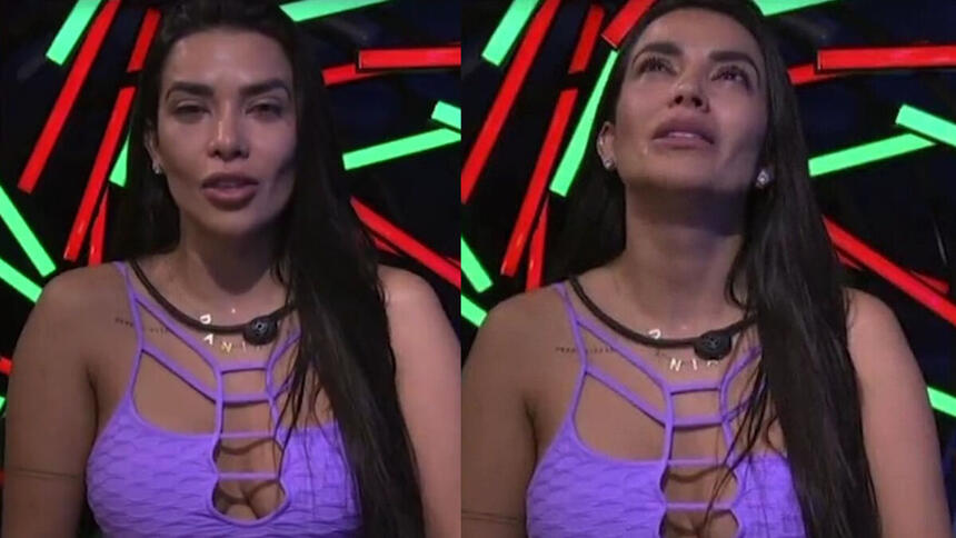 Trechos de Dania Mendez sentada no confessionário do BBB 23, durante conversa com a produtora