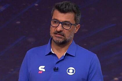 Sandro Meira Ricci participando de uma transmissão no estúdio do SporTV