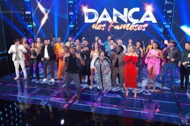 Xurrasco repetiu a coreografia de Lovezinho com participantes da Dança dos Famosos neste domingo (12)