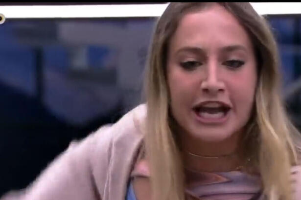 Bruna Griphao gritando com Cezar Black na cozinha do BBB 23