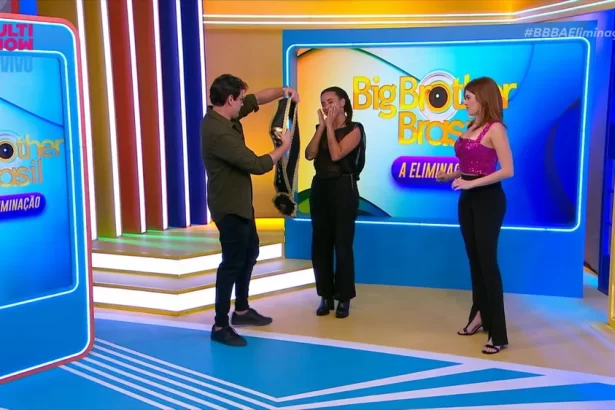 Domitila Barros de preto ao lado de Ana Clara e Bruno De Luca no BBB A Eliminação