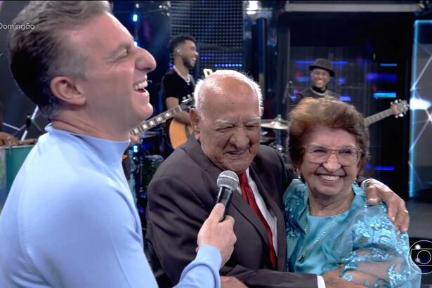 Casal de idosos roubou a cena com dança no Domingão com Huck