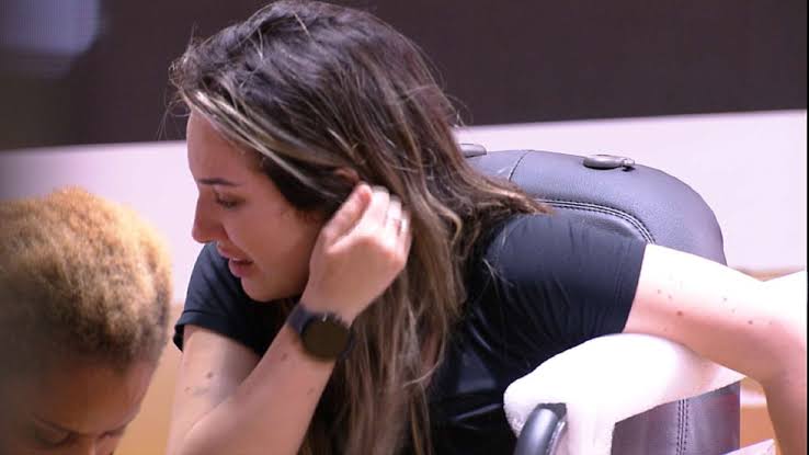 Amanda se emociona ao vence prova dos finalistas no BBB 23