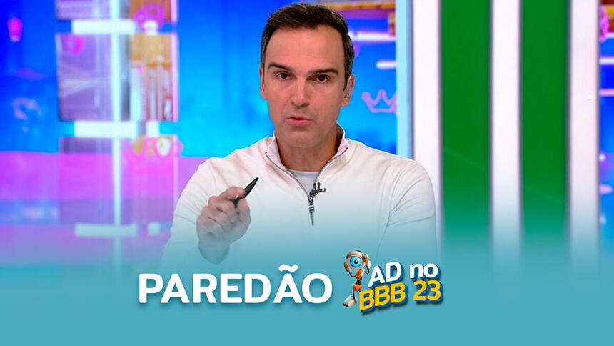 Tadeu Schmidt no cenário do BBB 23 anunciando a formação do Paredão