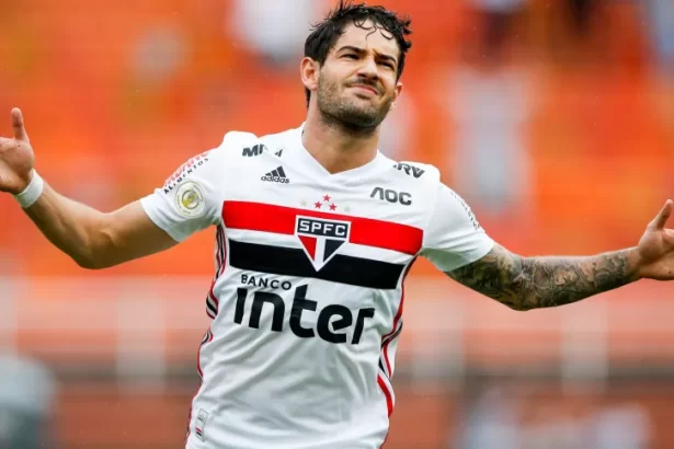 Alexandre Pato volta a jogar no São Paulo Futebol Clube