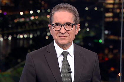 Carlos Tramontina em foto posada no estúdio do SP, na Globo