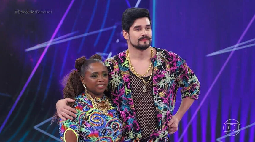 Daiane dos Santos conseguiu a liderança da Dança dos Famosos neste domingo (07)