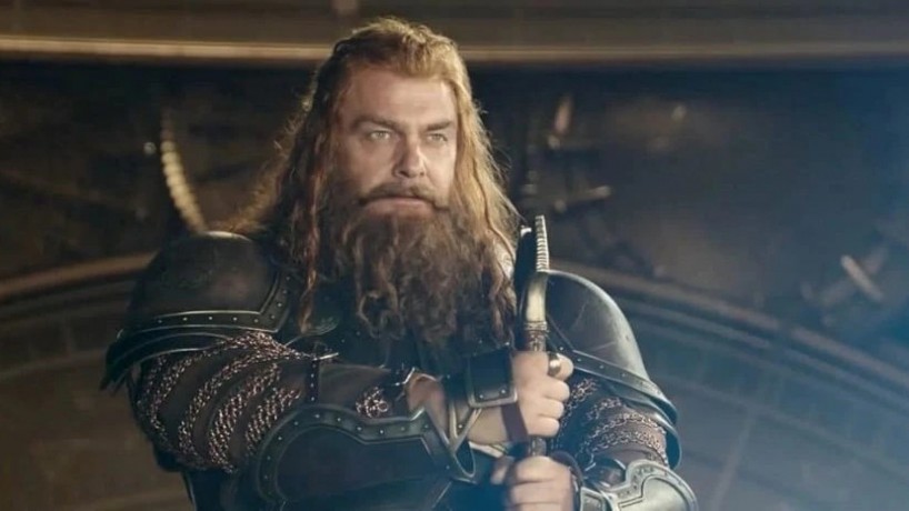 Ray Stevenson interpretou o guerreiro Volstagg nos filmes Thor