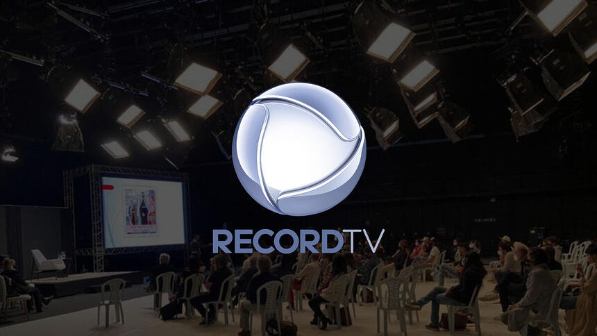 Logo da Record TV no estúdio de novelas