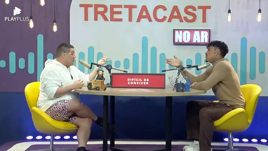 Erick Ricarte e Murilo Dias em trecho do 'TretaCast' durante a atividade de apontamento