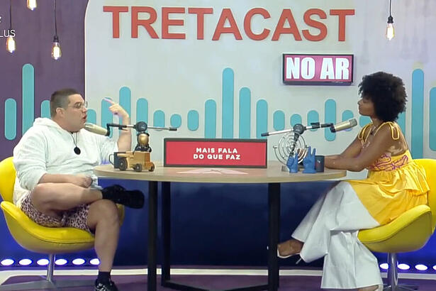 Natália Deodato e Erick Ricarte durante a atividade de apontamento do 'tretacast' no A Grande Conquista