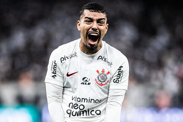 Jogador do Corinthians comemorando gol em jogo contra o Atlético/MG na Copa do Brasil