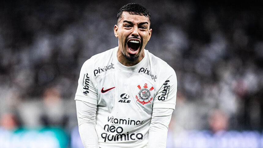 Jogador do Corinthians comemorando gol em jogo contra o Atlético/MG na Copa do Brasil