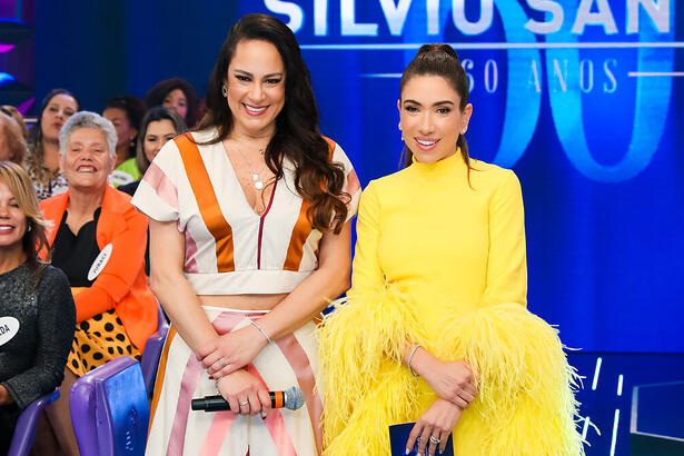 Silvia Abravanel e Patricia Abravanel no estúdio do Programa Silvio Santos